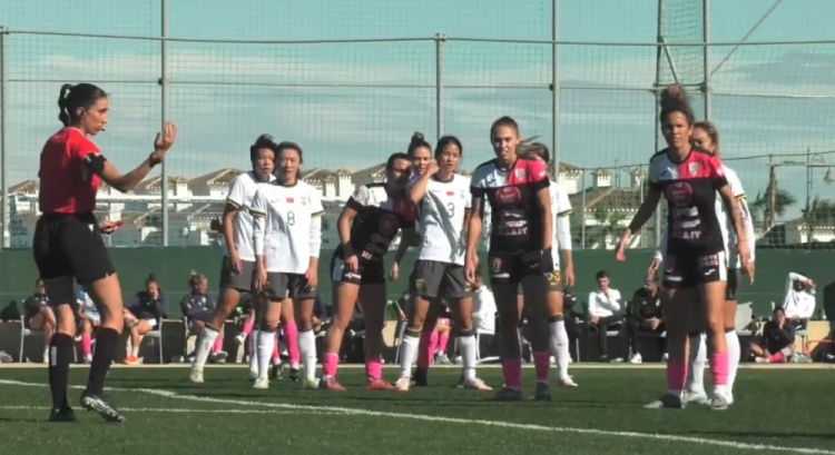  唐佳麗梅開二度、邵子欽破門，中國女足3-2擊敗Alhama俱樂部女足