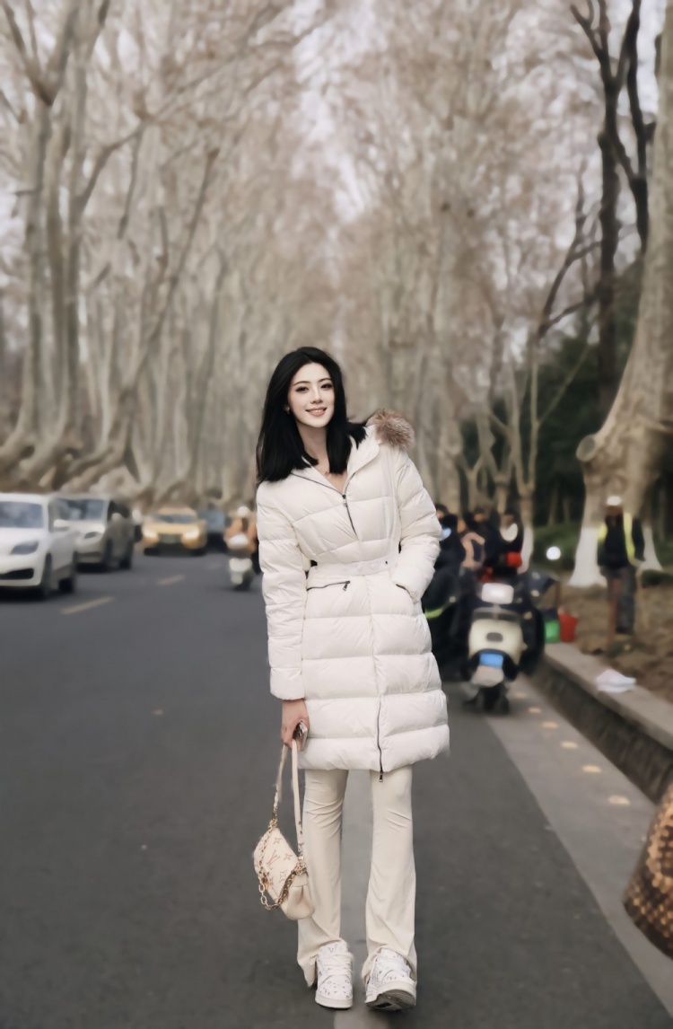  煙雨下江南！卓識游南京：卿言一句梧桐美 吾種梧桐滿京城