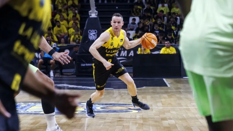  NBA初代老六，42歲進(jìn)入生涯巔峰？！