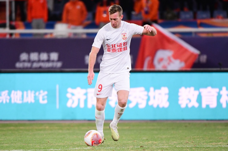  熱身賽：長春亞泰2-1青島海牛 貝里奇、奧莫伊胡安弗破門???