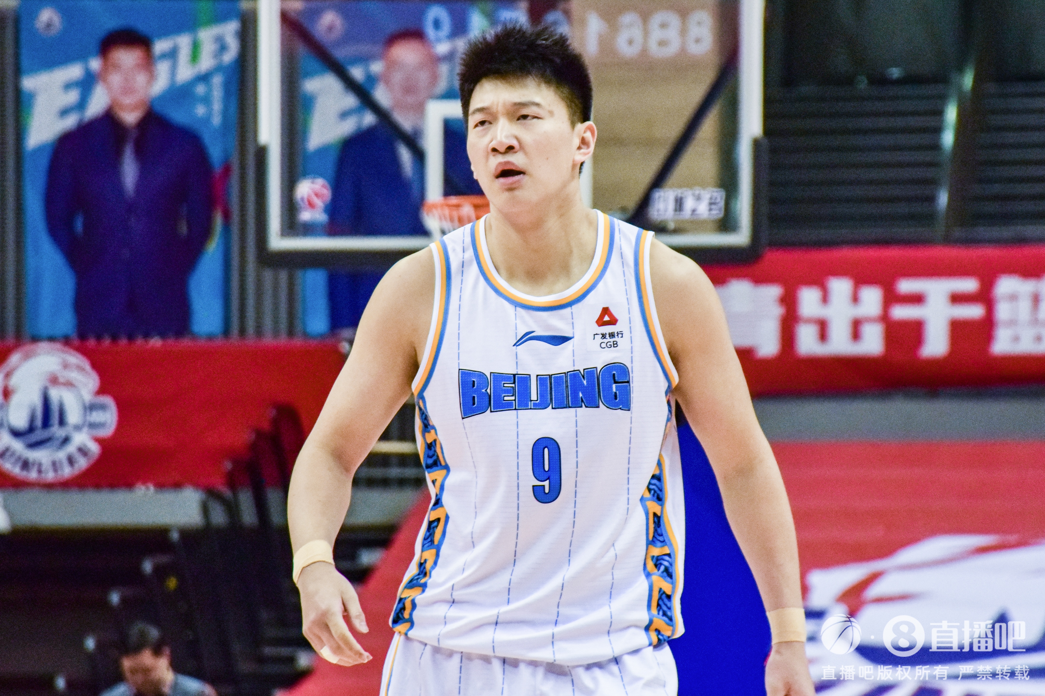  打得可以！雷蒙8中3拿10分2板1助1斷&次節(jié)單節(jié)8分 正負值+19