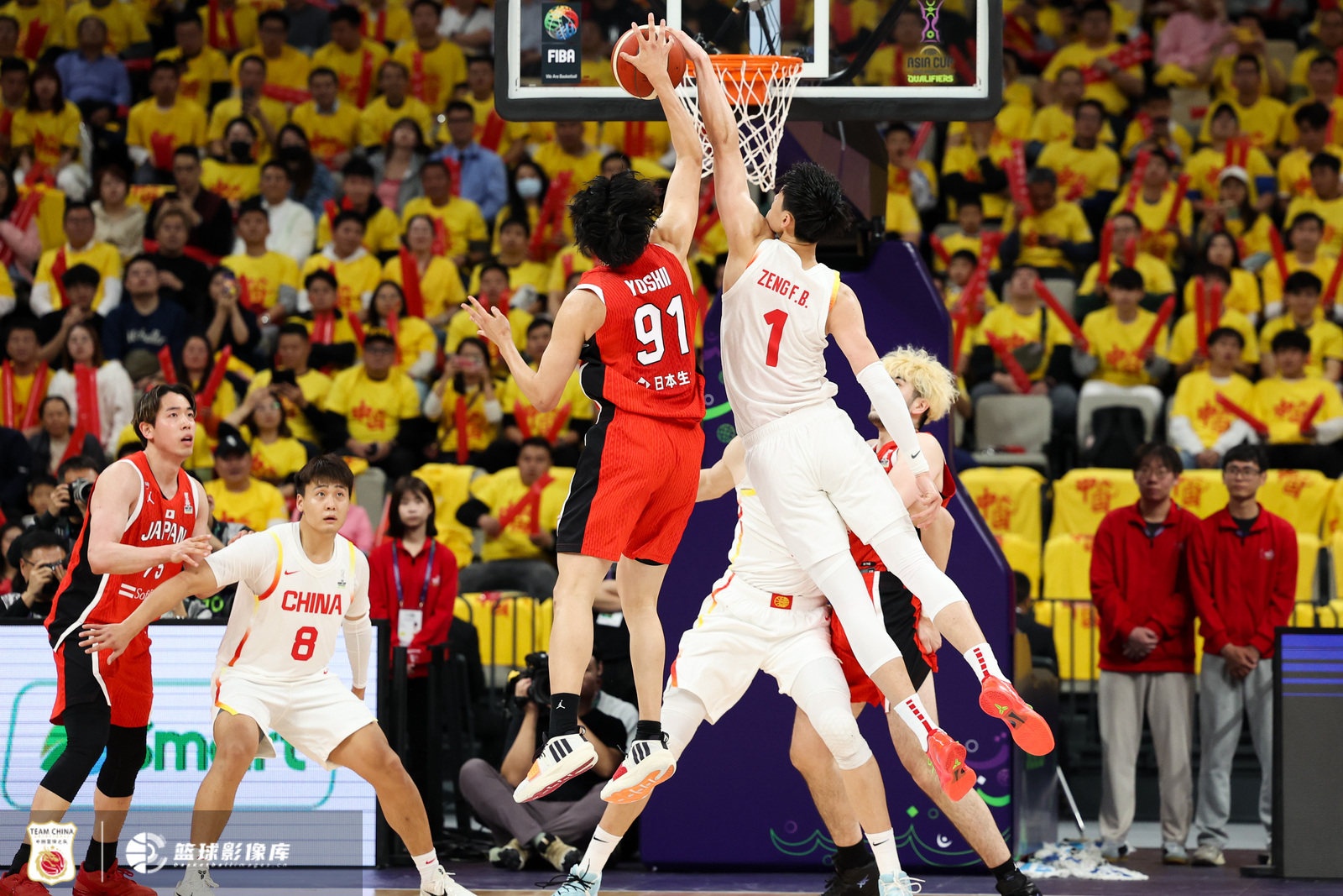  中國男籃內(nèi)外開花 曾凡博攻防一體在線 中國大勝日本42分！