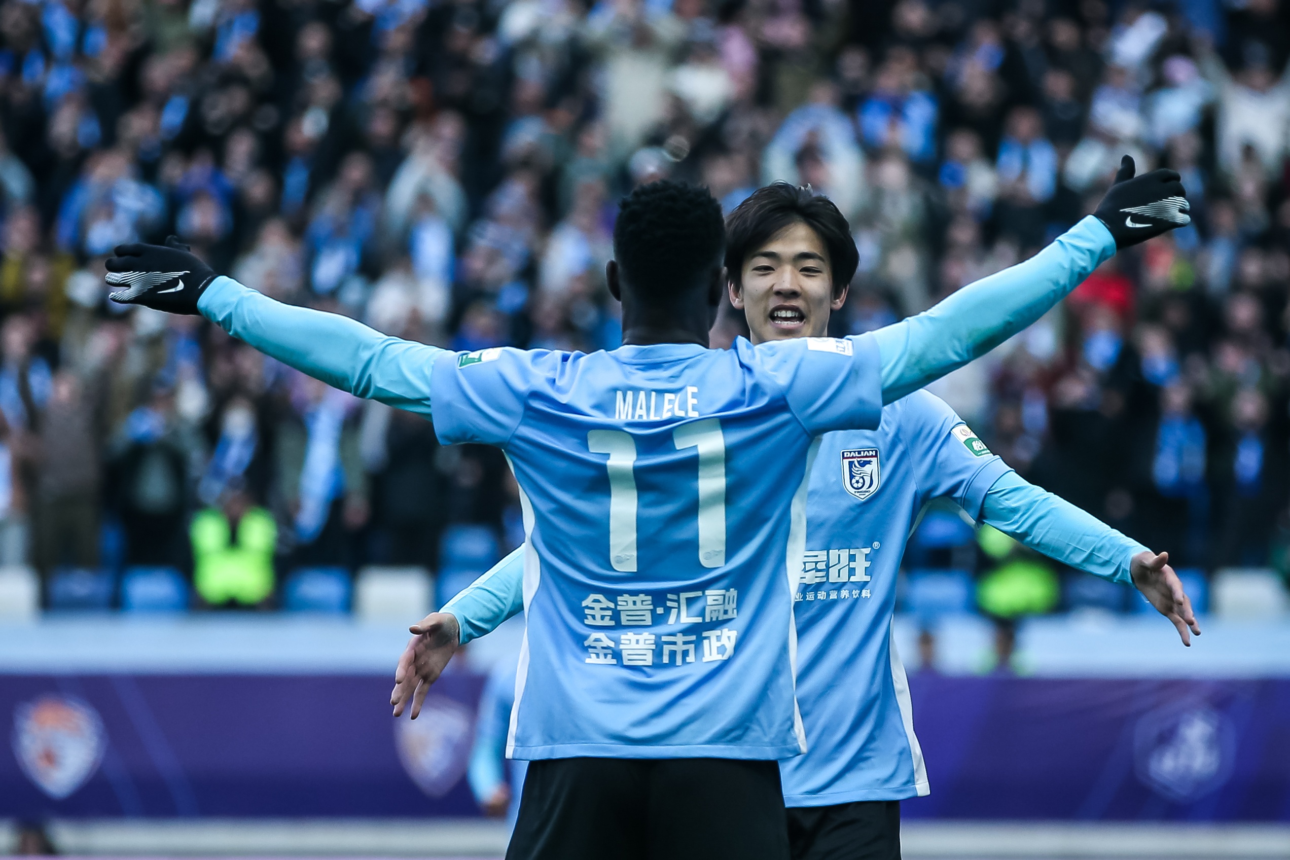 青春風(fēng)暴刮起來(lái)！19歲朱鵬宇&18歲王鈺棟處子球 19歲李新翔1射2傳